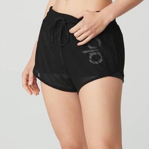 Alo Yoga Medium Ambience Mesh Short with Spandex Underlay